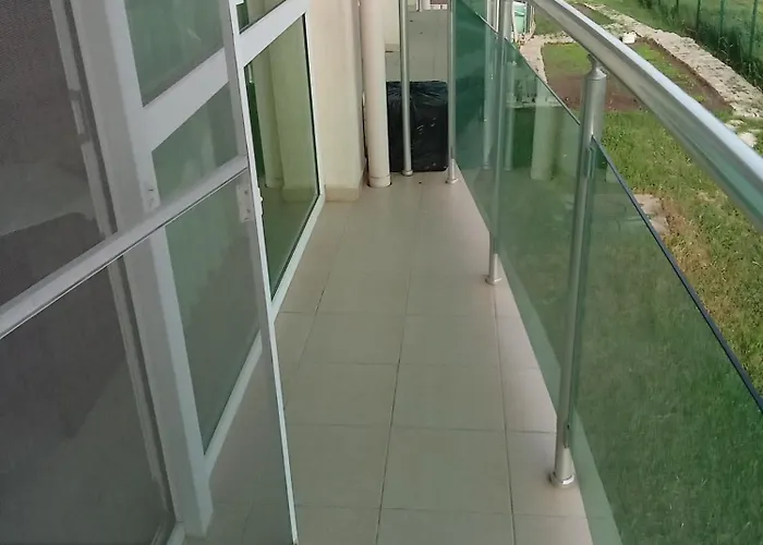 клара בורגאס