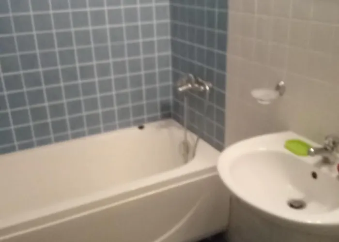 клара בורגאס